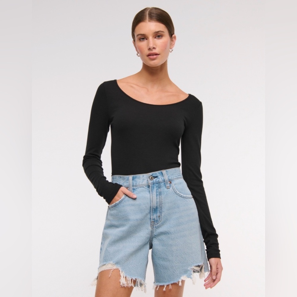 Abercrombie & Fitch High Rise Loose Shorts- Light Wash